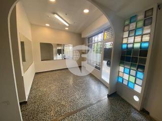 Rent Business premise in Carmel. Local comercial disponible en el distrito de horta – guinardo, e