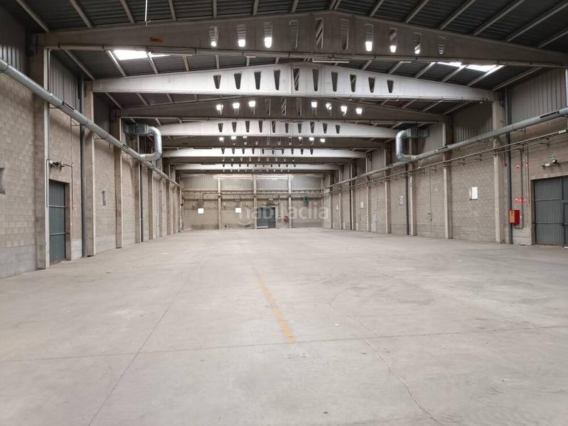 Foto 3a3f2696-c707-4428-a7f3-de4635d24135. Location bâtiment à usage industriel dans Granvia LH Hospitalet de Llobregat (L´)