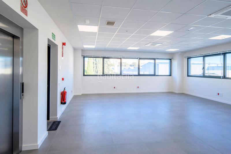Foto 75ab28ac-6a7d-4870-8047-6c24c8221a80. Alquiler nave industrial nave logística en alquiler situada en el poligono industrial la borda del municipio , barcelona.nave logística en Caldes de Montbui