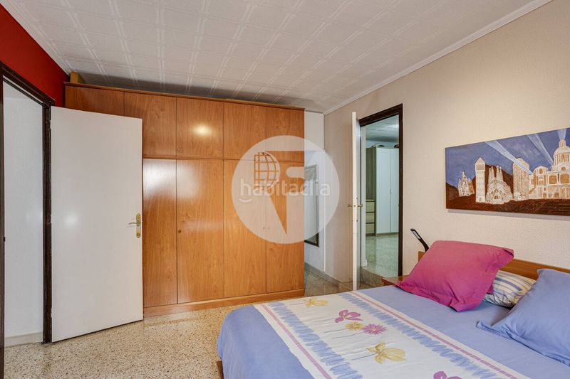 Foto 06e54bd8-7ab9-448b-a955-4ef8b057da81. Casa amb calefacció aparcament piscina a La Miranda Esplugues de Llobregat