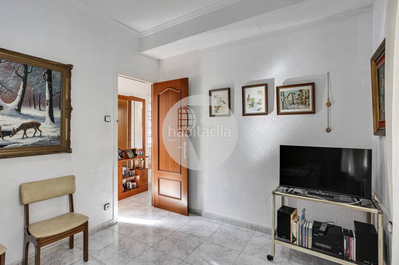 Foto a4bb1e3e-0dc0-410c-9992-1920990e12fb. Casa amb calefacció aparcament piscina a La Miranda Esplugues de Llobregat