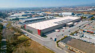 Lloguer Nau industrial a Martorelles. Nave logística en alquiler situada en el poligono industrial par