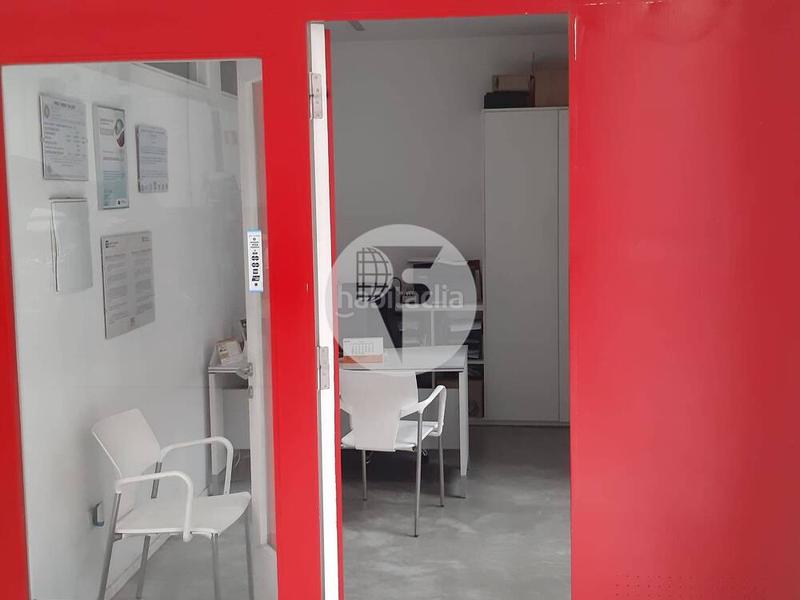 Foto e8d4054b-6237-43e8-b613-4d344e41faf8. Fabrikhalle in Sants Barcelona