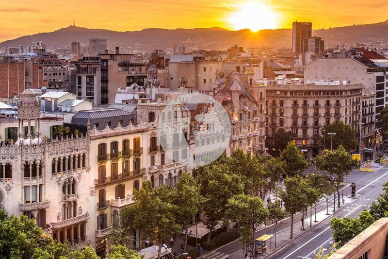 Foto 1af53065-d529-4628-ab7b-958ce984e75f. Local comercial a Sant Antoni Barcelona