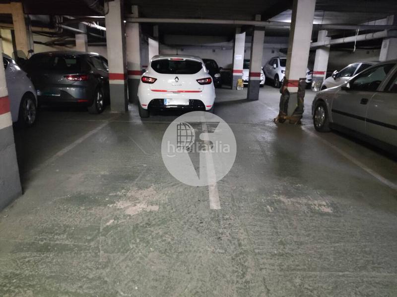 Foto c6be7aac-9cbf-4df0-9302-b04347a9cc8e. Posto auto in Col·legis Nous Mollet del Vallès