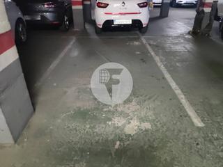 Aparcament cotxe a Col·legis Nous. Plaza de aparcamiento de 10m en venta en pasatge rafael casanova