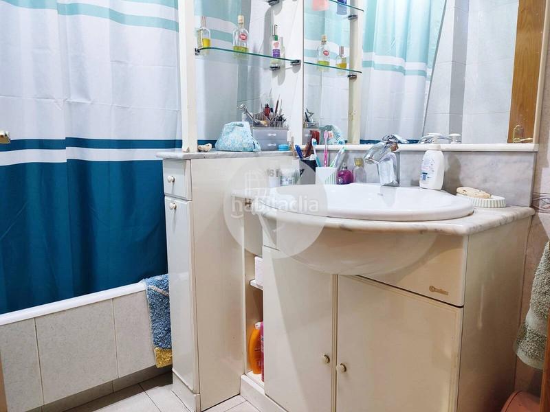 Foto 39cc2270-1257-433e-8db9-9bf0394b1b8c. House with heating in Estació de França Mollet del Vallès