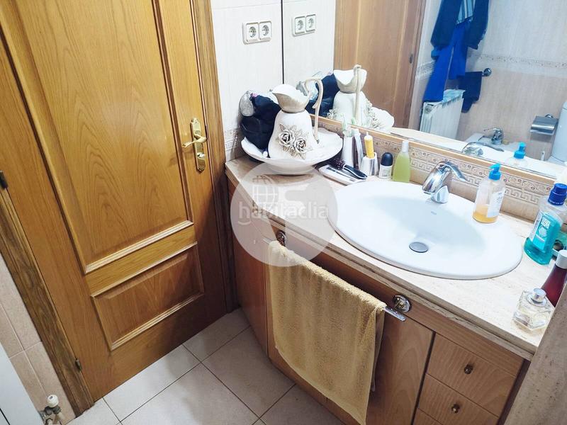 Foto aeeca3ca-1859-4a6b-b4b8-2daedf8fb02c. House with heating in Estació de França Mollet del Vallès