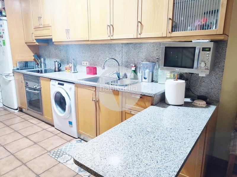 Foto c5f310e6-3371-4ae0-8d3b-ca75579cab74. House with heating in Estació de França Mollet del Vallès