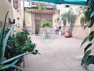 Casa a Estació de França. Casa en venta en mollet del vallès, en la zona del calderí.