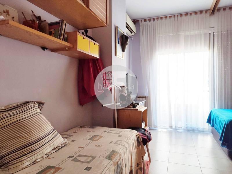 Foto eae98a1c-3bfb-40f5-977b-65432b0ab27b. House with heating in Estació de França Mollet del Vallès