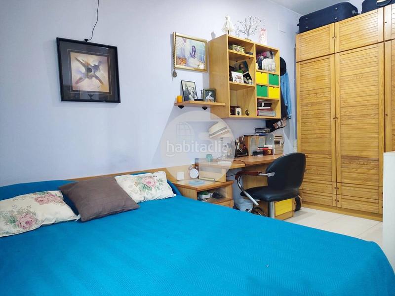 Foto f0e973ee-0da9-4dad-a5cc-85db18bfdddb. House with heating in Estació de França Mollet del Vallès