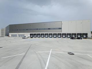 Lloguer Nau industrial a Lli dAmunt. Nave logstica en alquiler situada en el poligono industrial can