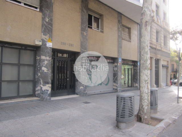 Foto aa61e629-6e6d-456f-867c-fa7a664bf685. Local comercial a Sagrada Família Barcelona