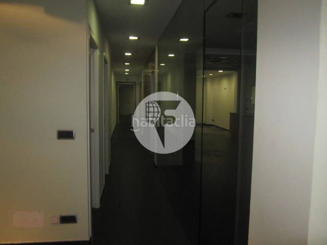 Foto ca5a4462-94ea-4956-a2b0-3ee1de057b81. Local comercial a Sagrada Família Barcelona