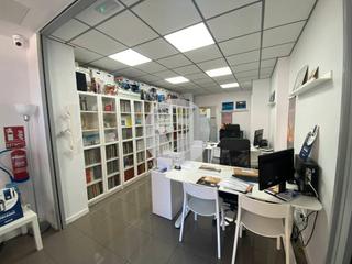 Local commercial à Estruch-Eixample. Local comercial en venta