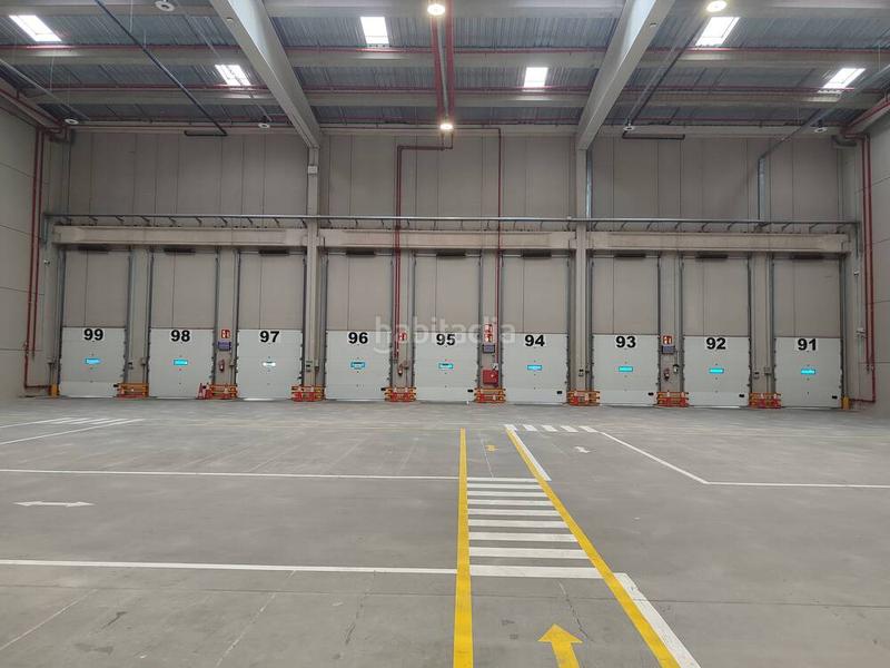 Foto 877712cf-c4be-441e-ae60-c78328cb4466. Lloguer nau industrial a Camarma de Esteruelas