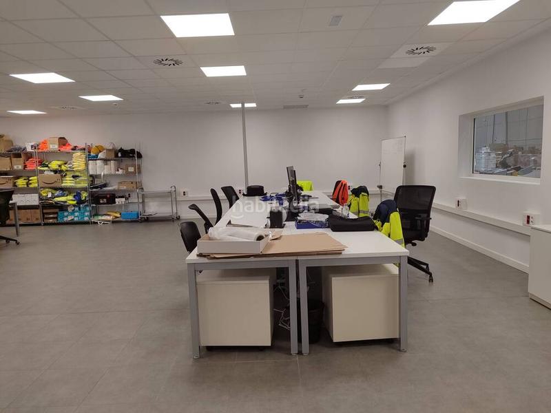 Foto a11dc11d-e014-45a7-b72d-d1f26148effc. Lloguer nau industrial a Camarma de Esteruelas