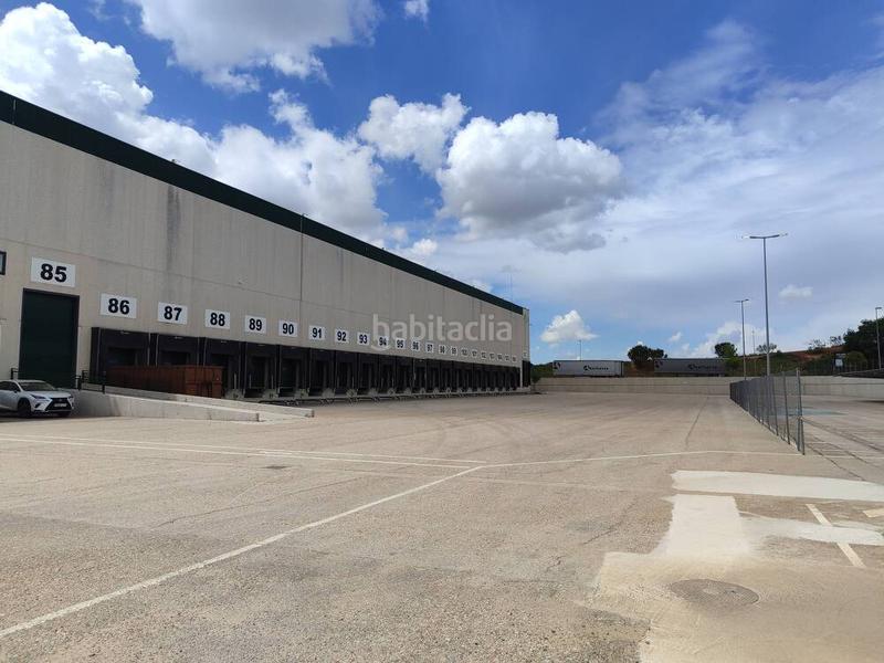 Foto a353fa45-a7ab-4d21-82f2-14044ac3c73e. Lloguer nau industrial a Camarma de Esteruelas
