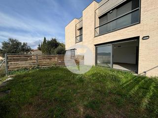 Casa adossada a Bigues i Riells. Maravillosa casa en bigues y riells, una joya situada en una zon