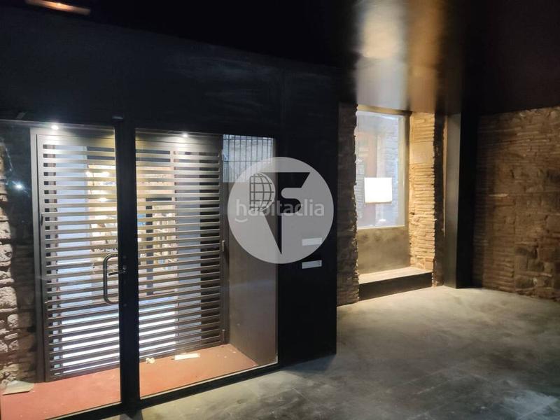 Foto af62f3d2-124f-4ec3-ba20-034bf5e41511. Lloguer local comercial a Gòtic Barcelona