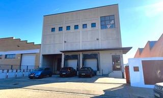 Industrial building in Sant Vicenç dels Horts. Nave logística en venta o alquiler ubicada en el polígono indust