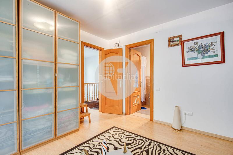 Foto 44db90ea-eec7-4bf9-99a4-5c96fbb35d59. Doppelhaus mit heizung parking in Castellnou-Can Mir-Can Solà Rubí