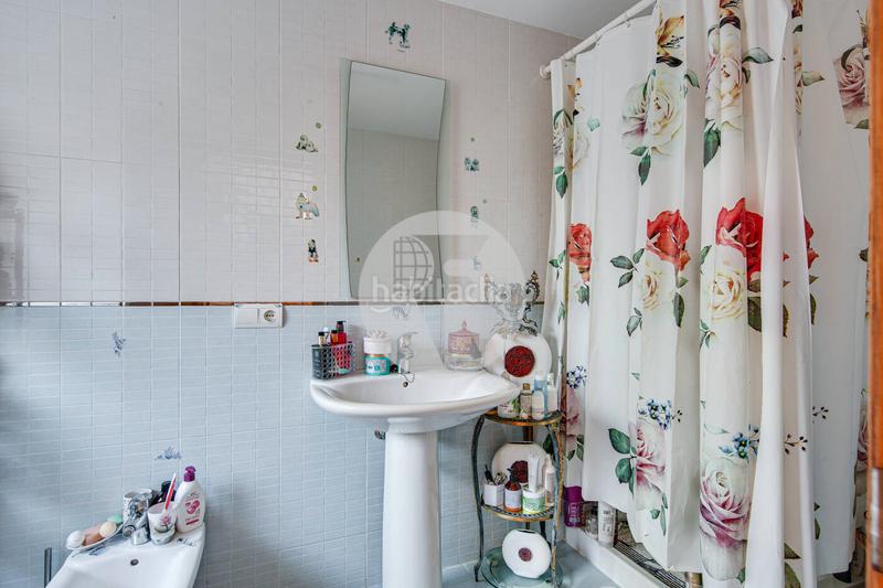 Foto 464a8320-a9e5-43bb-95f4-03118a2f27f2. Doppelhaus mit heizung parking in Castellnou-Can Mir-Can Solà Rubí