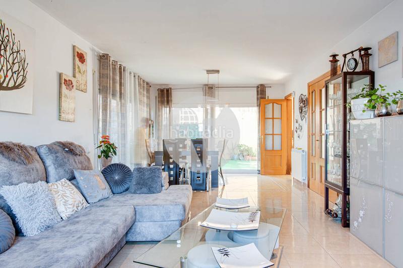 Foto 693838a0-4233-4589-b2c6-ebb516003289. Doppelhaus mit heizung parking in Castellnou-Can Mir-Can Solà Rubí