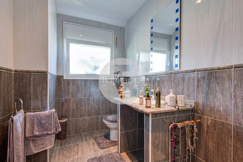 Foto 885f2c10-db7a-461d-9029-3d03c826cf87. Doppelhaus mit heizung parking in Castellnou-Can Mir-Can Solà Rubí