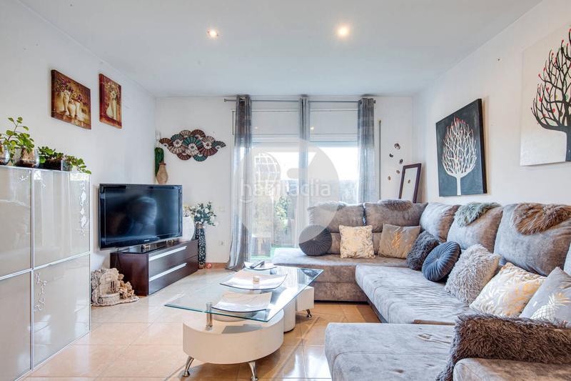 Foto b8efc99d-0891-4e9a-93e5-9a6c882745e9. Doppelhaus mit heizung parking in Castellnou-Can Mir-Can Solà Rubí