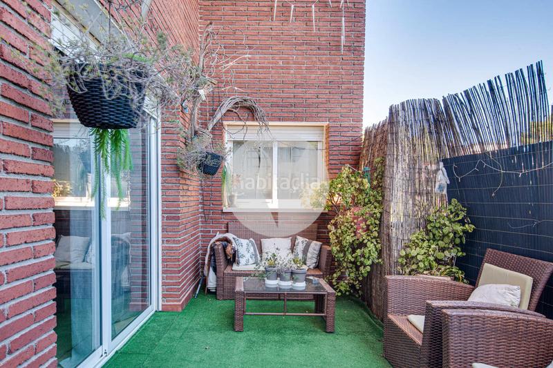 Foto c6f1c29c-3dfd-4a4e-8e16-39c47d979535. Doppelhaus mit heizung parking in Castellnou-Can Mir-Can Solà Rubí