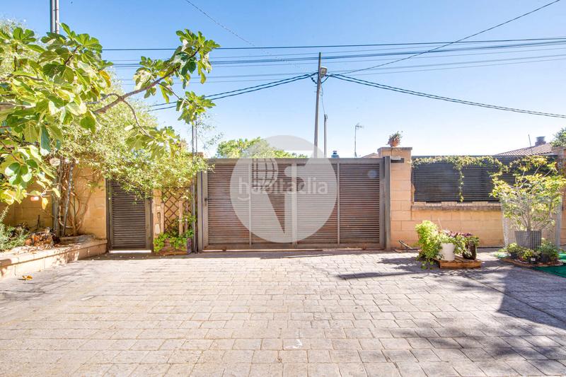 Foto d3521a1f-ce3b-4e46-8686-9a86a6243199. Doppelhaus mit heizung parking in Castellnou-Can Mir-Can Solà Rubí