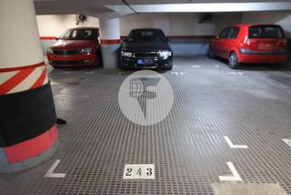 Aparcament cotxe a Sant Antoni. Venta de dos plazas de parking conjuntas en sant antoni  barcelo