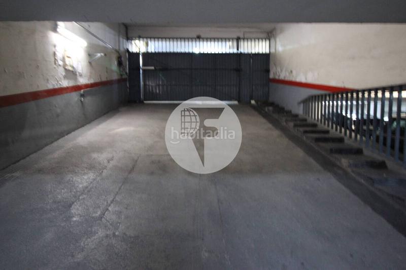 Foto 00b1ff8a-fbe7-4fae-aae3-80f86470f0f2. Posto auto in Sant Antoni Barcelona