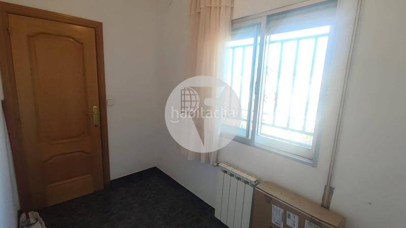 Foto 4449475e-8622-4ea2-821c-966b19f5aabe. Casa amb calefacció aparcament a Can Parellada Terrassa