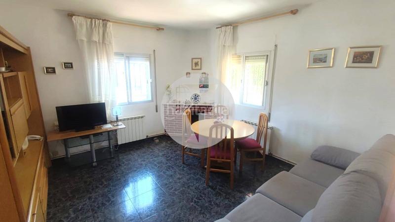 Foto f4cf0128-974a-4101-a419-e1ba7369c6a3. Casa amb calefacció aparcament a Can Parellada Terrassa