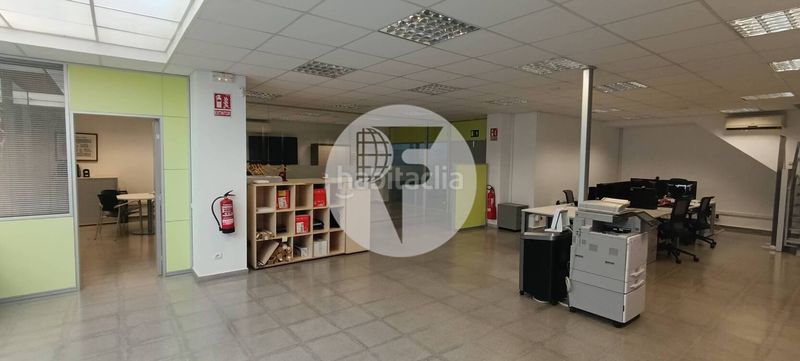 Foto f49a395a-a9d8-4db4-9708-d575ea4bcada. Local comercial a Ca n'Aurell Terrassa