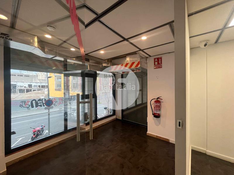 Foto a5b2d36e-75b1-4533-b24a-568a23534e95. Lloguer local comercial amb calefacció a El Parc i la Llacuna del Poblenou Barcelona