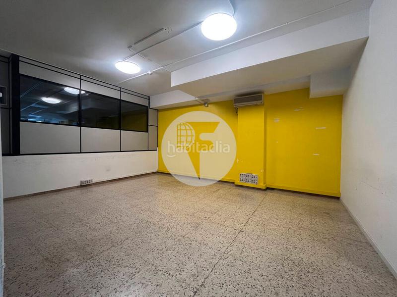 Foto 881a2635-32d4-4a74-9db9-00f9718ca540. Rent business premise with heating in El Parc i la Llacuna del Poblenou Barcelona