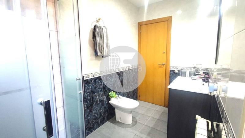 Foto b975beb0-71ac-4c8a-89f2-08065460a5cc. Pis amb calefacció a Ca n'Aurell Terrassa