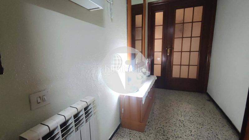 Foto f416cae6-026a-4043-9959-43c52080e73e. Pis amb calefacció a Ca n'Aurell Terrassa