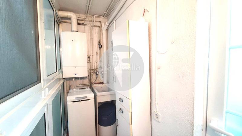 Foto f98a203d-fa11-479e-8848-bd6d149af1e9. Pis amb calefacció a Ca n'Aurell Terrassa