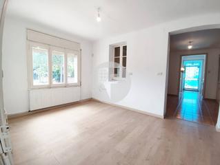 Casa a Martorelles. Gran oportunidad en martorelles! finca con terreno de 1.077 m