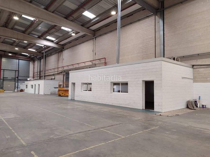Foto fd5fed85-8794-4ac6-9928-bc5a60231598. Affitto capannone industriale in Los Olivos-Los Ángeles Getafe