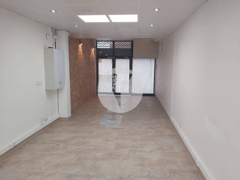 Foto 1abd3a2f-ec93-4220-b7f8-a0455bd6926a. Lloguer local comercial amb calefacció a Sant Antoni Barcelona