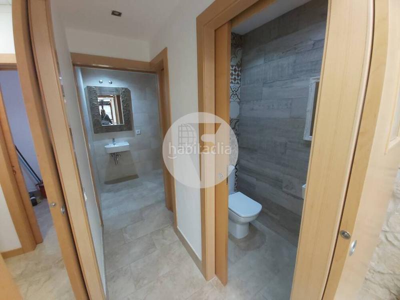 Foto 81d21db6-be5a-4f8f-8102-cd1e27950fdc. Rent business premise with heating in Sant Antoni Barcelona