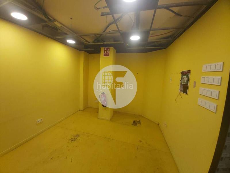 Foto bf58683d-df46-4202-b06f-d26e2bce3ec2. Rent business premise in Sagrada Família Barcelona