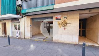 Business premise in Centre. Local comercial de 267 m distribuidos en dos niveles planta baja