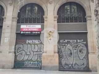 Affitto Locale commerciale in St. Pere - Sta. Caterina - El Born. Local comercial de 329 m ubicado en una excelente zona de paso,